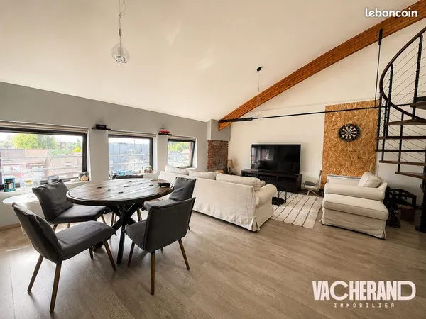 Loft 3 pièces 96 m²