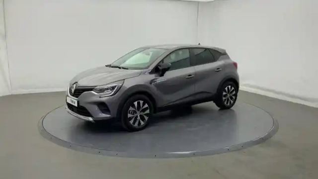 Renault Captur e-tech full hybrid 145 ch evolution — photo 1