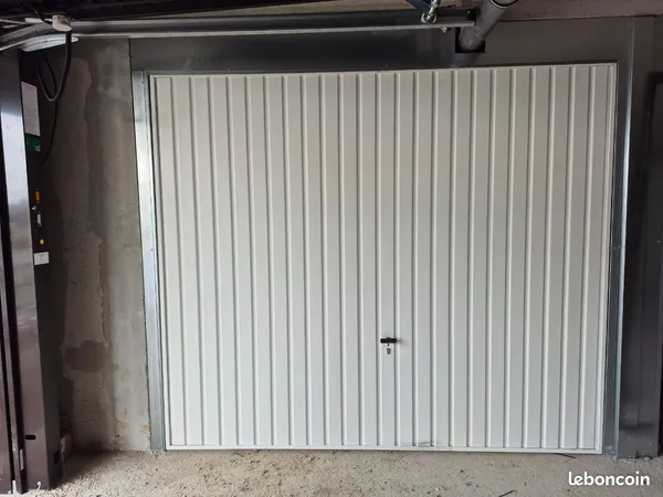 Location de garage collonges bossey