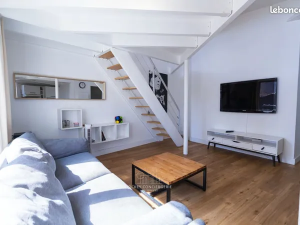 Appartement avec terrasse à deux pas du Vieux-Port