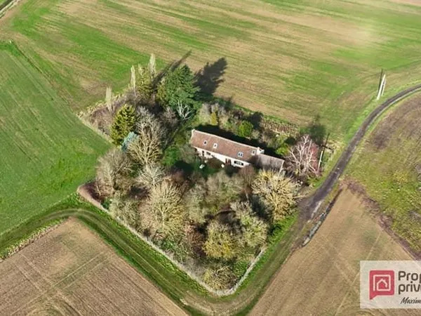 Longère 5 pièces 145m²