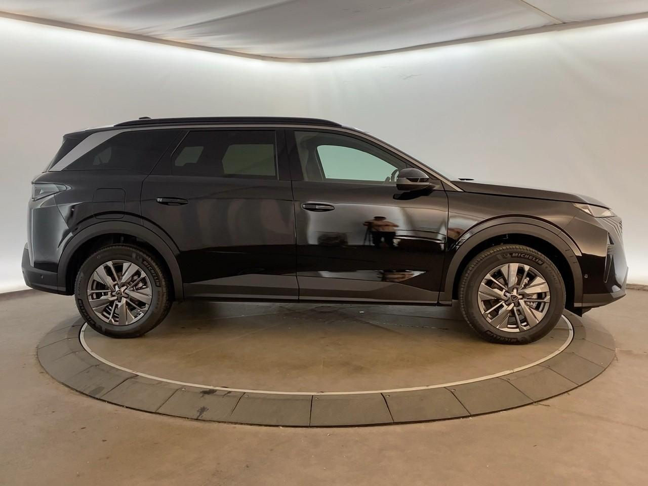 Peugeot 5008 hybrid 145 ch e-dcs6 allure — photo 4