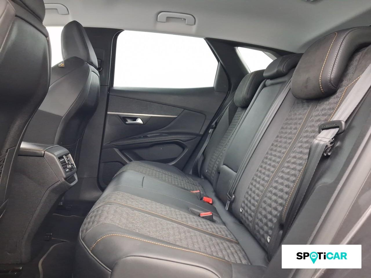 Peugeot 3008 hybrid 225ch roadtrip e-eat8 — photo 10
