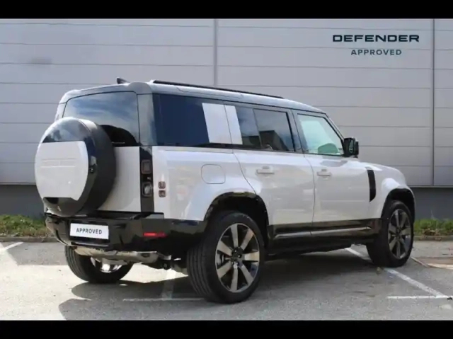 Land Rover Defender 110 2.0 p300e phev x-dynamic hse — photo 23