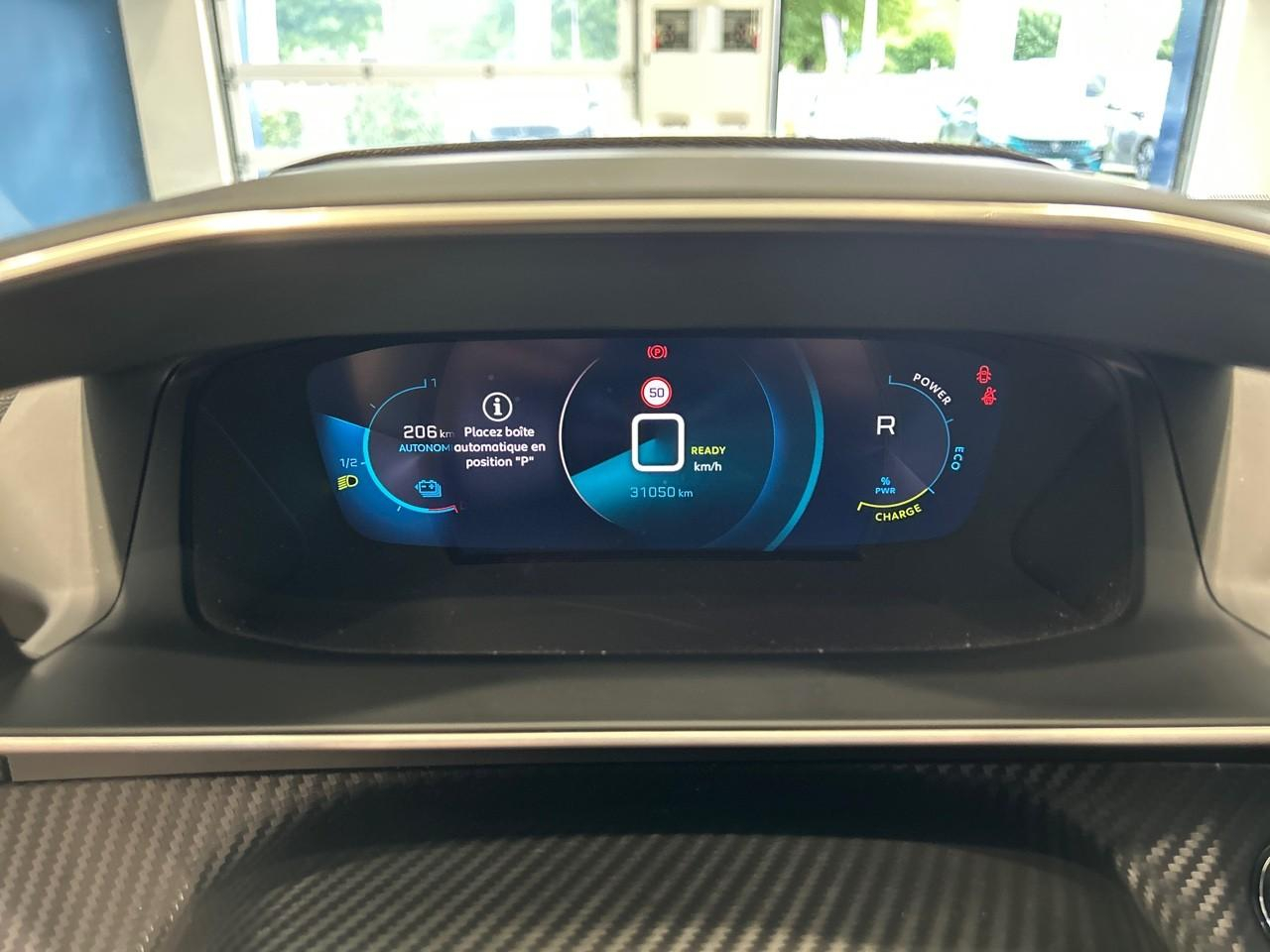 Peugeot 2008 e-2008 136ch roadtrip — photo 15