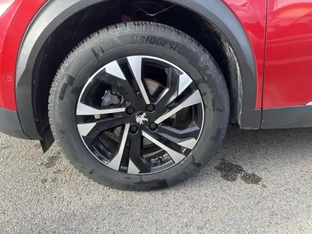 Peugeot 2008 1.2 puretech 130ch s&amp;s gt line eat8 7cv — photo 9