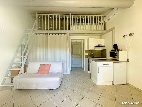 Studio meublé 23m² + mezzanine 10m² Mérindol