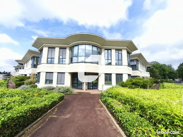Bureau 506 m²