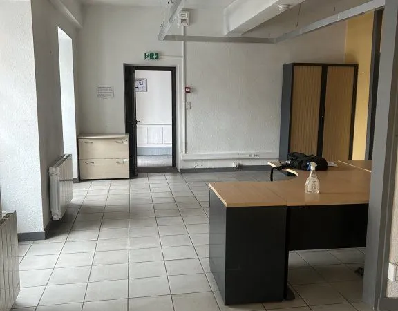 Local bureaux 88 m²