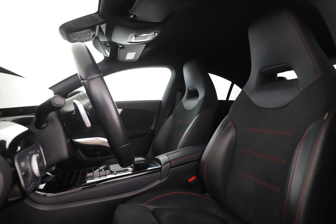 Mercedes-Benz CLA 200 d AMG Line 8G-DCT — photo 9