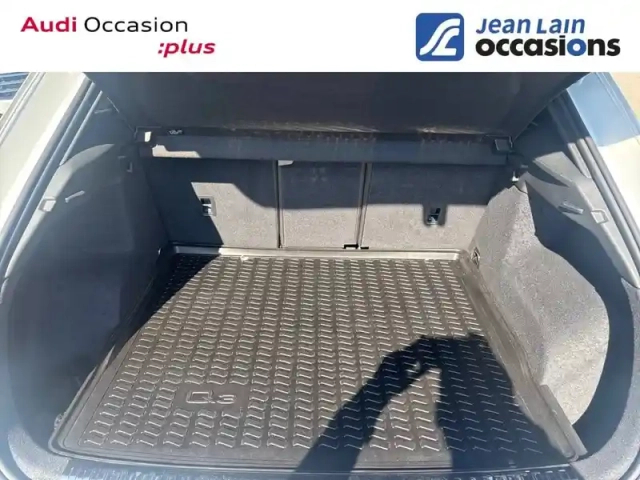 Audi Q3 35 tfsi 150 ch s tronic 7 — photo 30