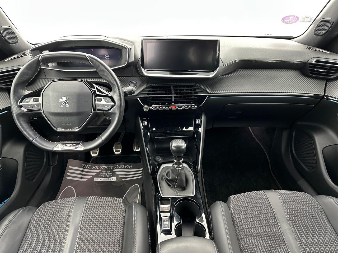 Peugeot 2008 puretech 130 s&s bvm6 gt — photo 11