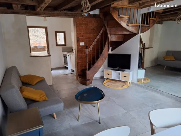 Maison de ville T3 rénovée & meublée
