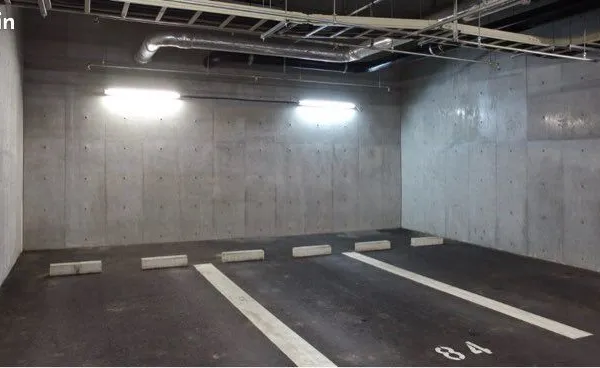 Location parking sécurisé près de la place St Marc