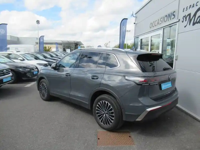Volkswagen Tiguan 1.5 ehybrid 272ch dsg6 — photo 10