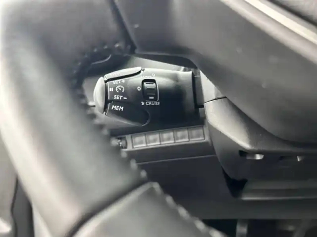 Peugeot 208 puretech 75 s&amp;s bvm5 — photo 19