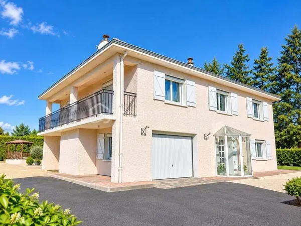 Maison 8 pièces 165 m²
