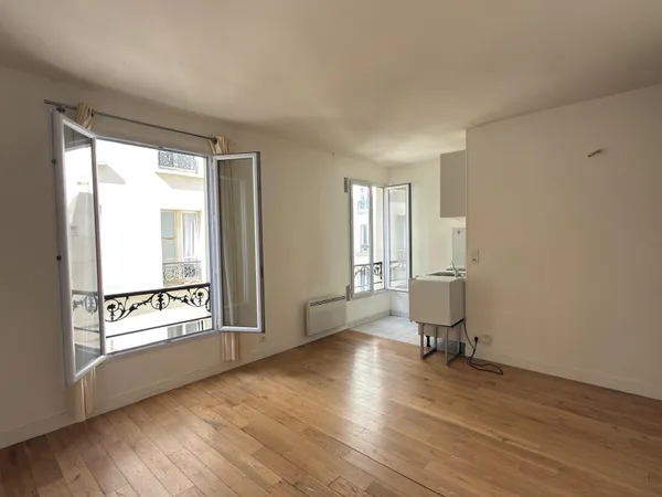 STUDIO RUE OBERKAMPF
