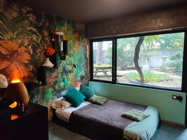 Joli Studio avec son jardin privatif