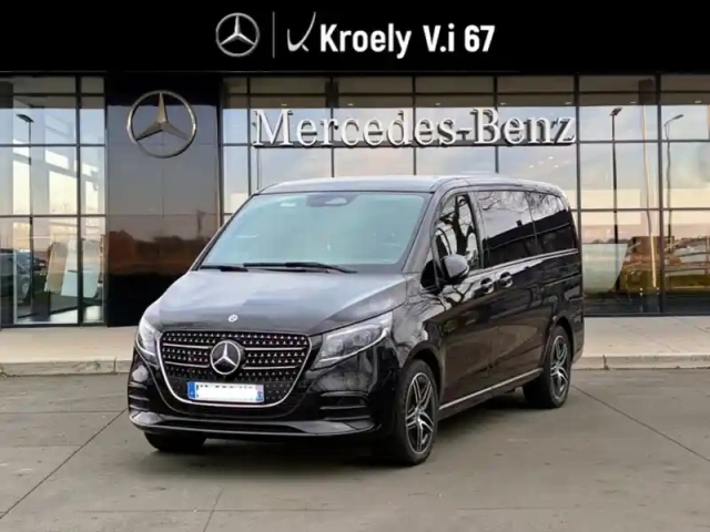 Mercedes Cla 300 d amg line long 8places — photo 21