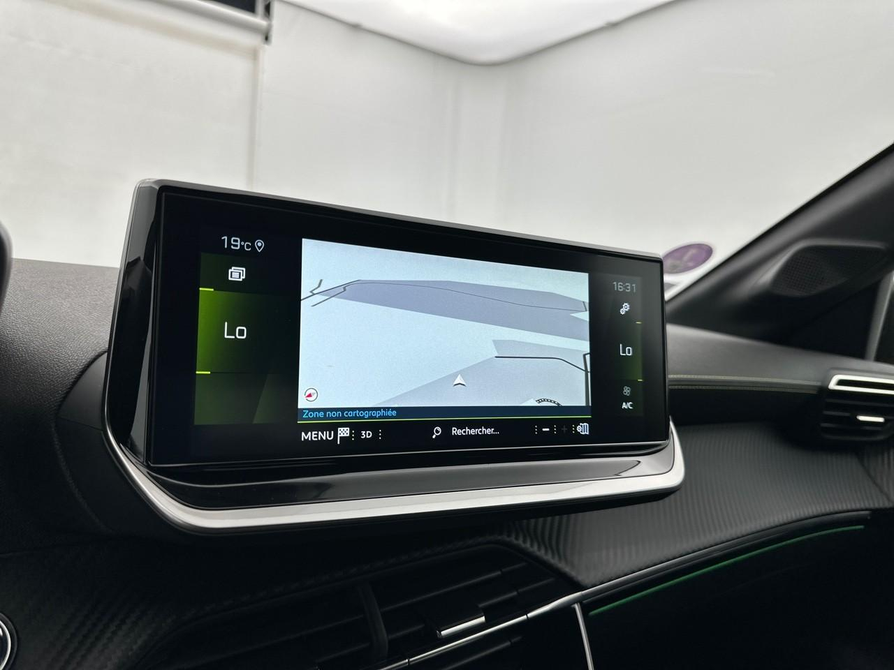 Peugeot 208 puretech 100 s&s bvm6 gt pack — photo 10