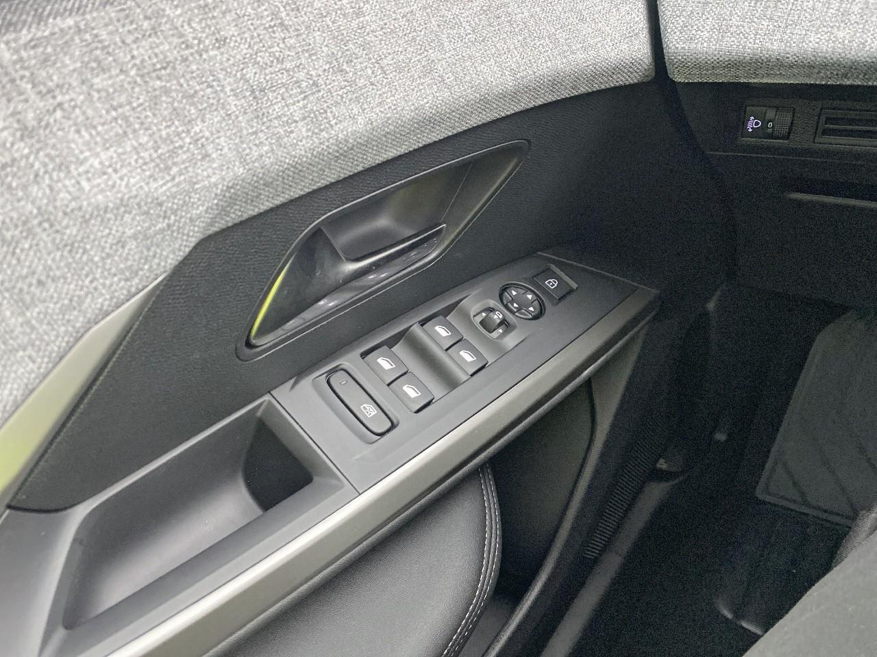 Peugeot 3008 hybrid 145 e-dcs6 allure business — photo 20