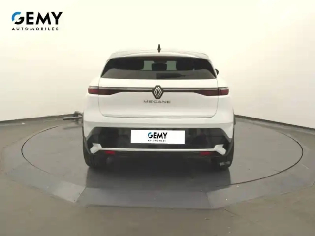 Renault Megane e-tech ev60 220 ch super charge — photo 27