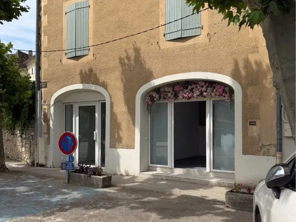 Local commercial 44 m2 - Cleon