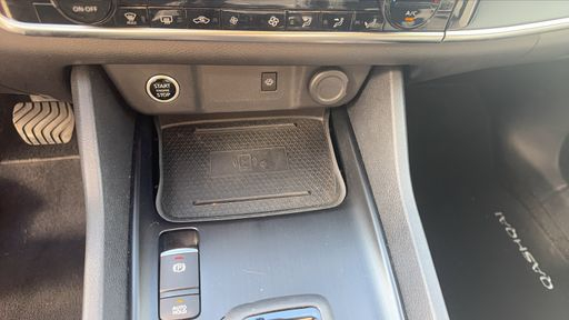 Nissan Qashqai 1.3 DIGT-T 158 MHEV X-Tronic - Premiere Edition – 2023 – 52012 km – Essence – Boîte Automatique — photo 10