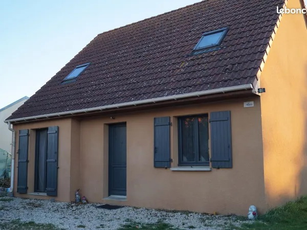 Maison de 94m2, 5 pièces sur un terrain de 649m2