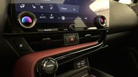 Lexus Nx 450h+ Executive 4WD — photo 26