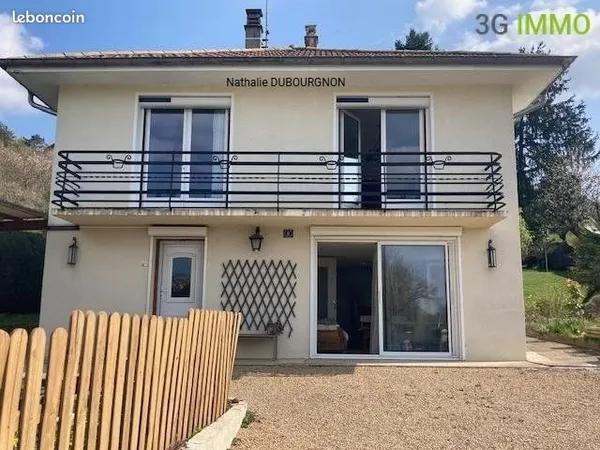 Maison 132m² / 3 chambres possibilité de 4 chambres / Terrain 1045m² / Saint-Amour