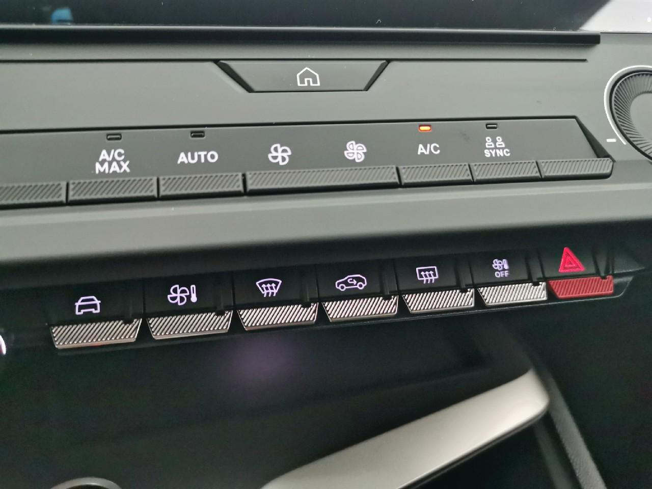 Peugeot 308 sw hybrid 145 e-dcs6 style — photo 34