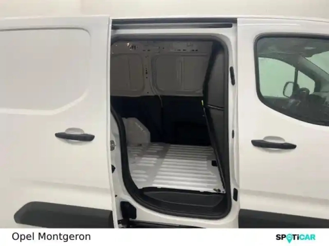 Opel Combo cargo m 650kg bluehdi 100ch s&amp;s pack premium connect — photo 7