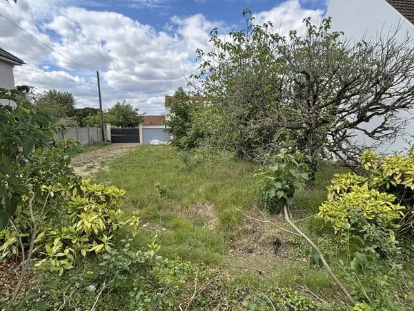 Terrain 400 m²
