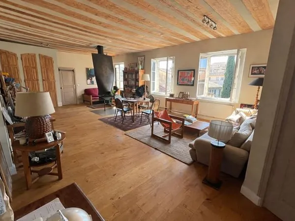 Appartement 5 pièces 171 m²