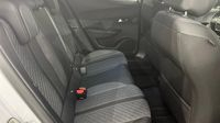 Peugeot 2008 1.2 130ch S&S Allure EAT8 — photo 13