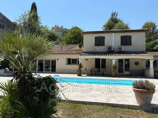 Maison 4 pièces 136 m²