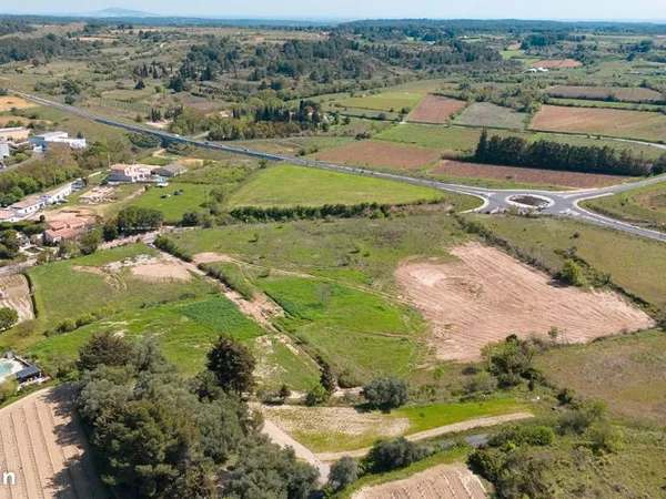 Terrain 425 m² Montagnac