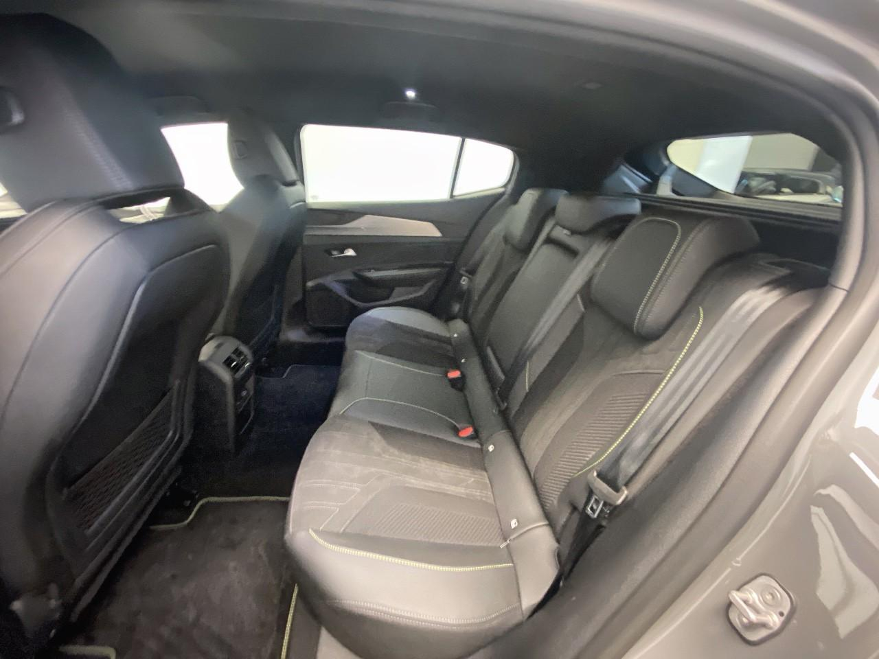 Peugeot 408 hybrid 136 e-dcs6 gt — photo 10