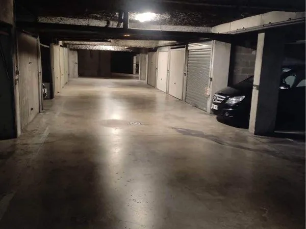 Garage Antigone super bien placée