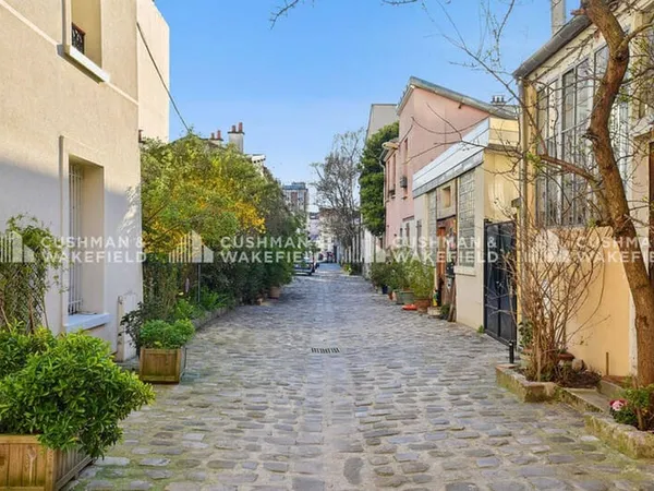 Bureaux 305 m²