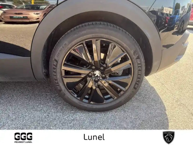 Peugeot 3008 hybrid 225 e-eat8 — photo 11