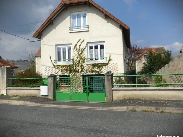 Maison individuelle a saint amand- montrond