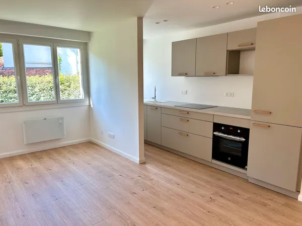 Appartement T3 54,34m² entièrement rénové Anglet centre
