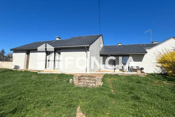 Maison Location Sébazac-Concourès 4p 94m² 895€