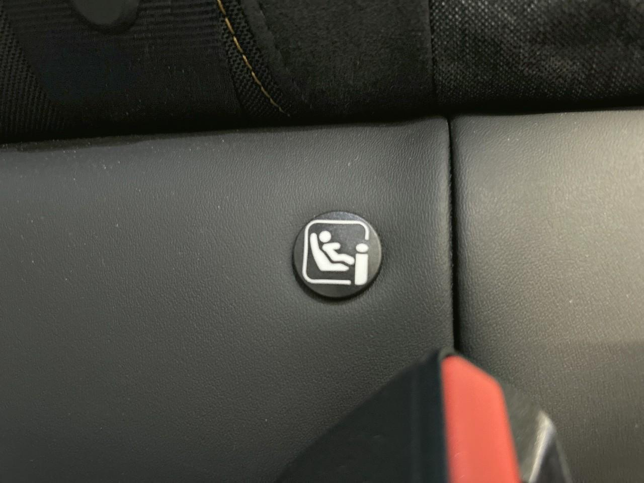 Peugeot 2008 e-2008 136ch roadtrip — photo 20