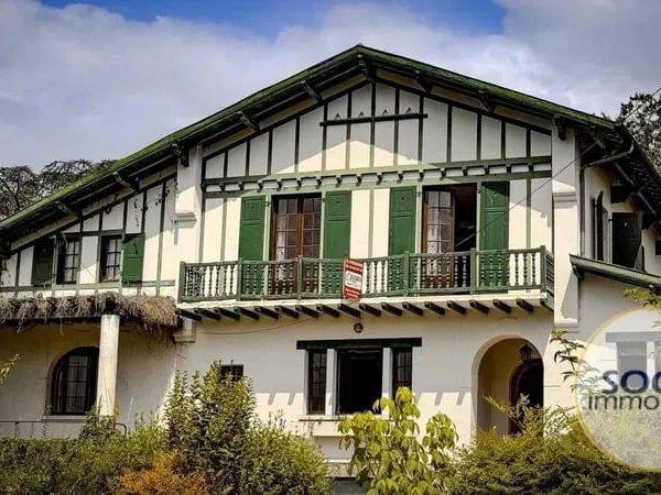Maison 12 pièces 300 m²