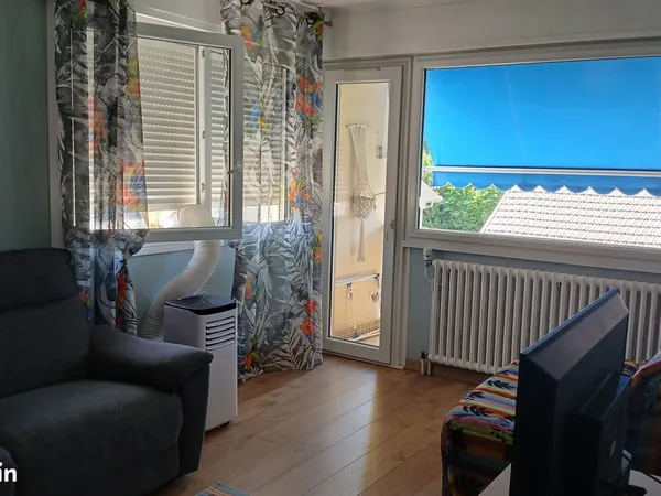 Appartement entre ville et lac