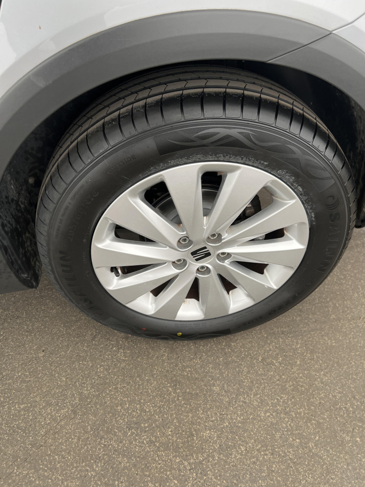 Seat Arona — photo 45